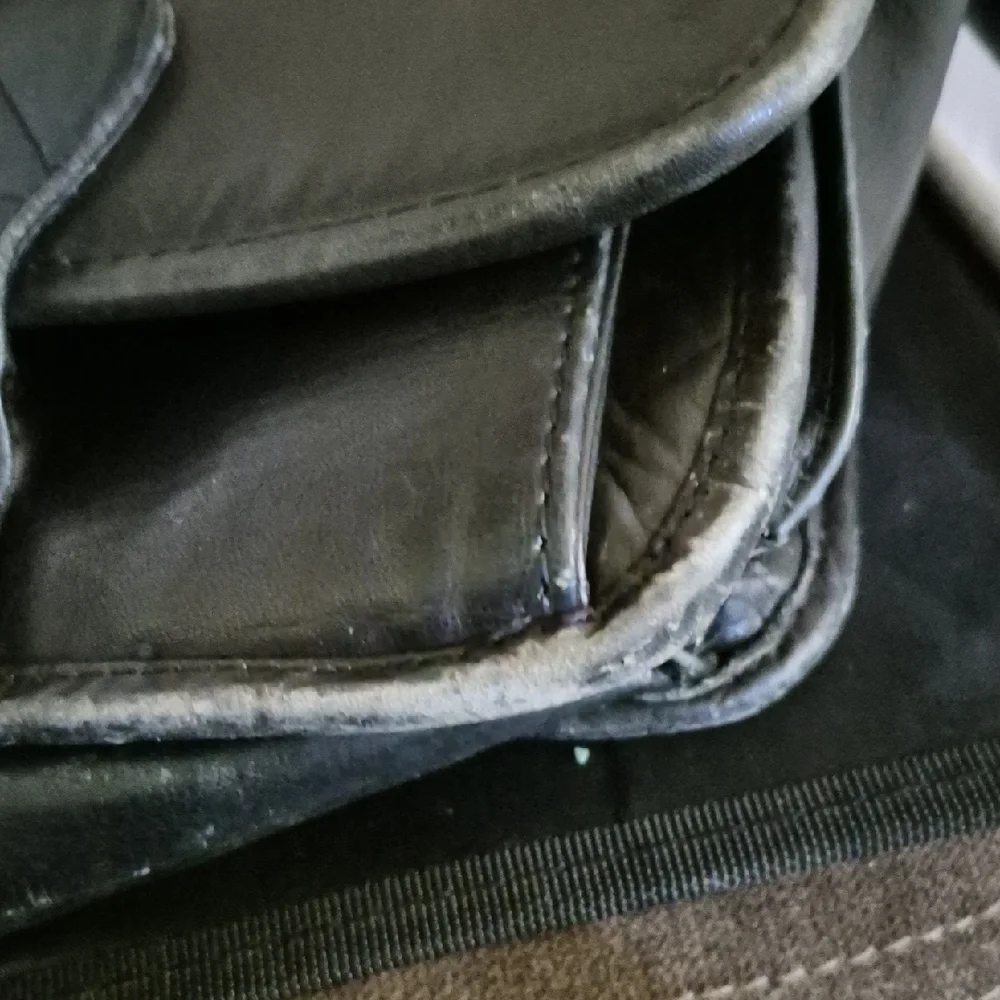 Classic Black Leather Men's Bag